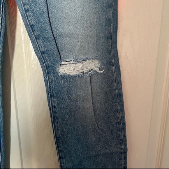 NWT Madewell The Perfect Vintage Jean in Coney Wash: Destroyed Edition Size: 24 - Picture 7 of 13